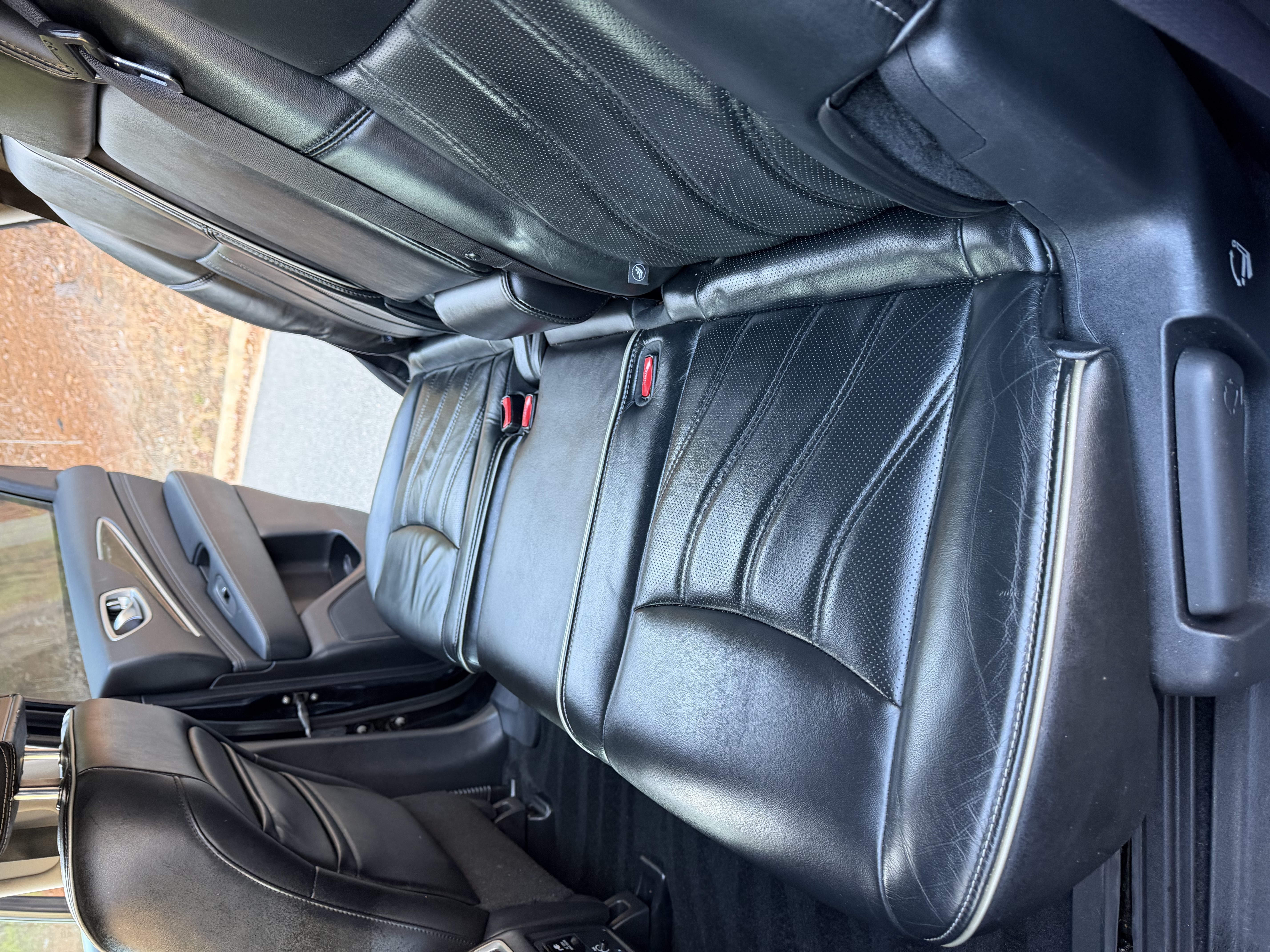 Infiniti interior — during detail