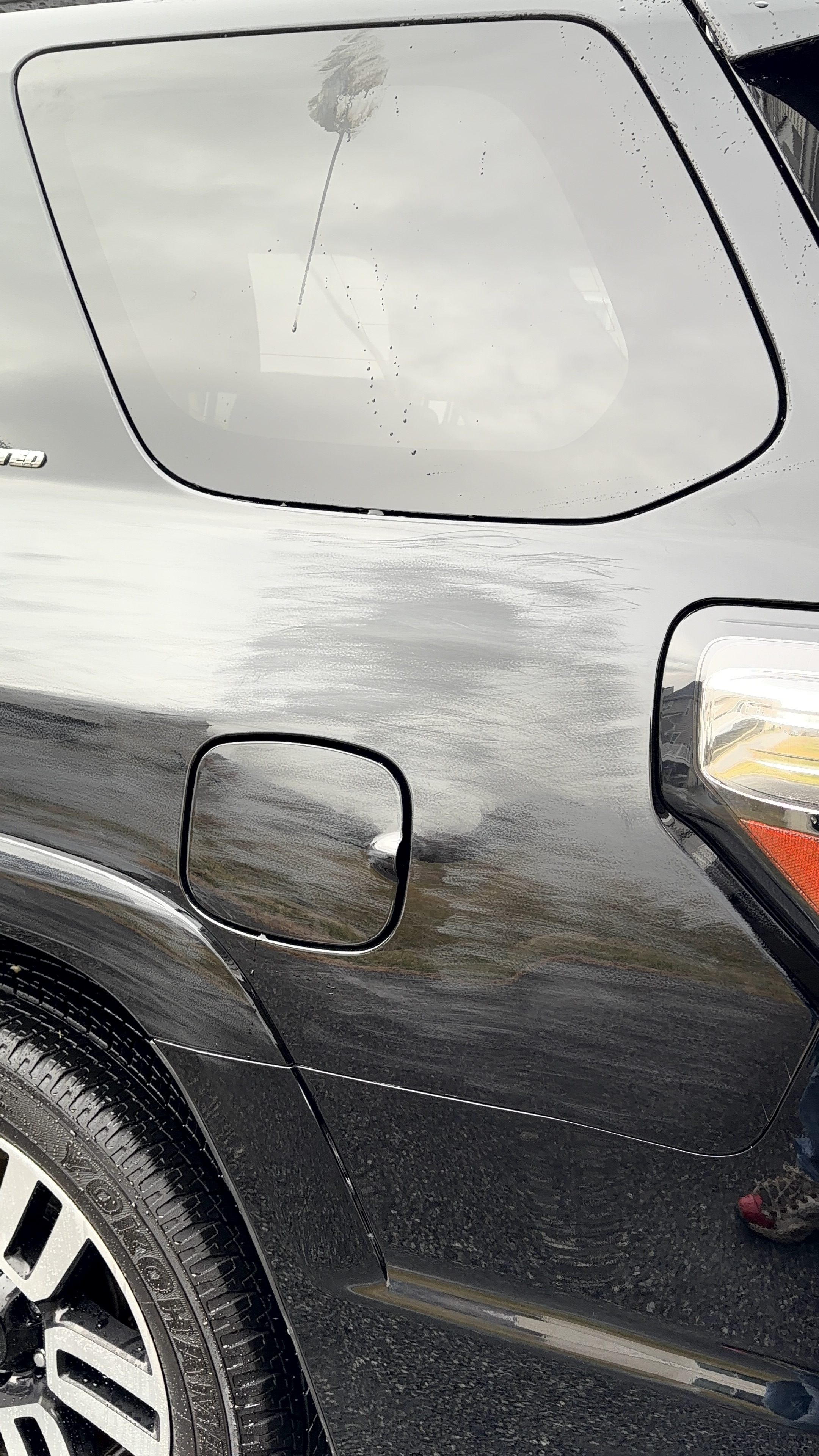 Toyota 4Runner — swirly paint before detail