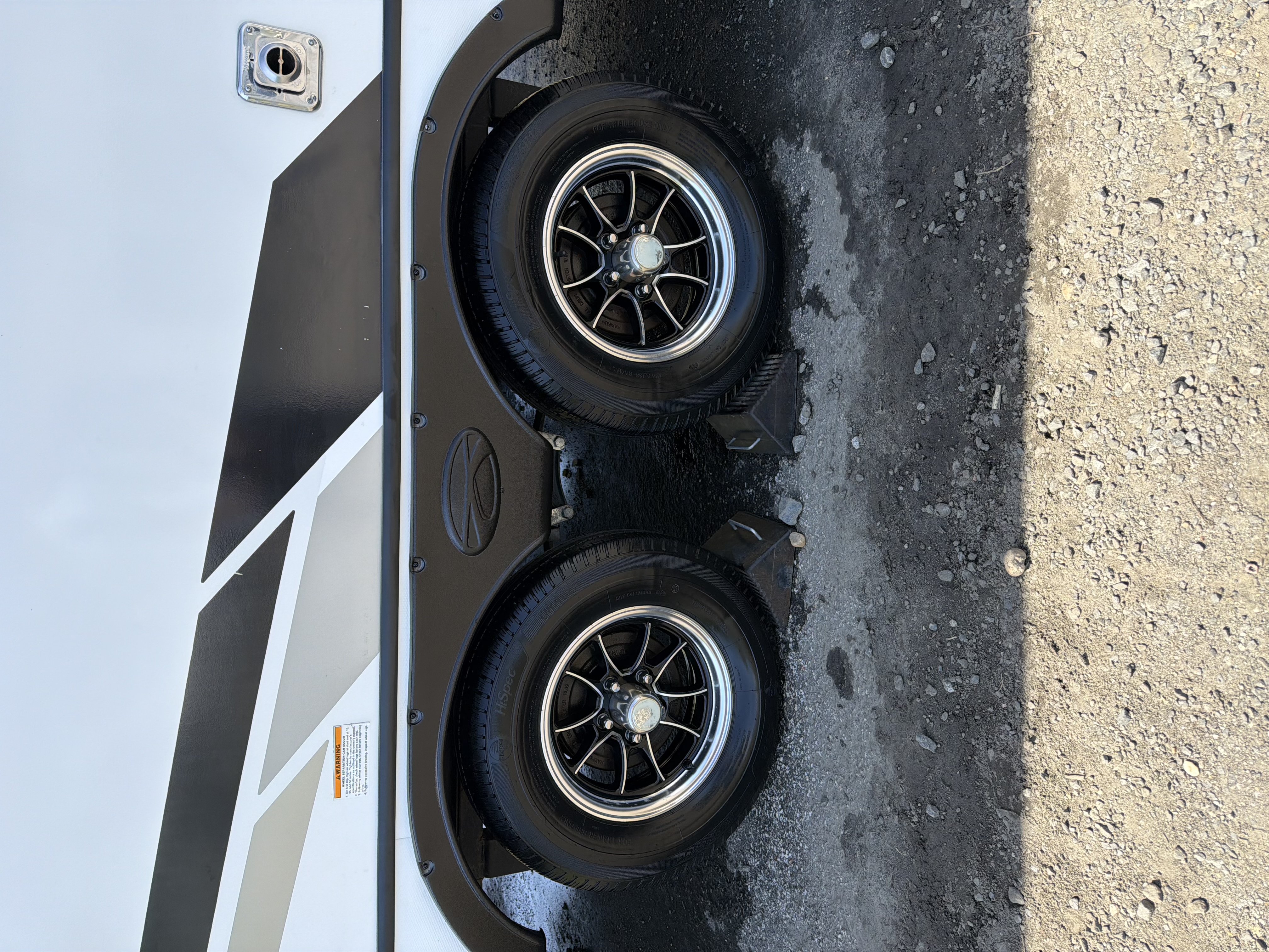 Vehicle detail — mirror paint finish