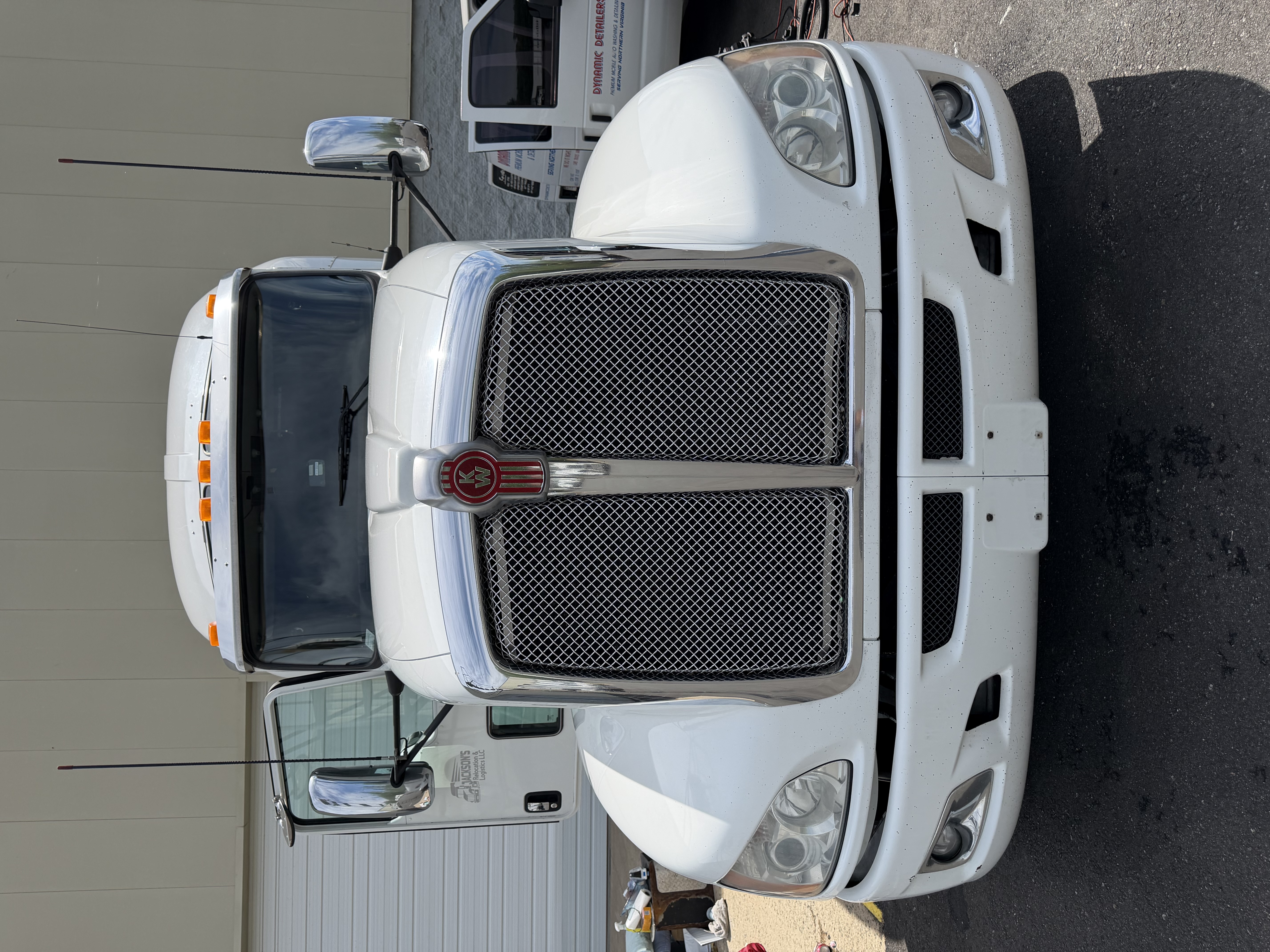 Kenworth semi — polished chrome front grille